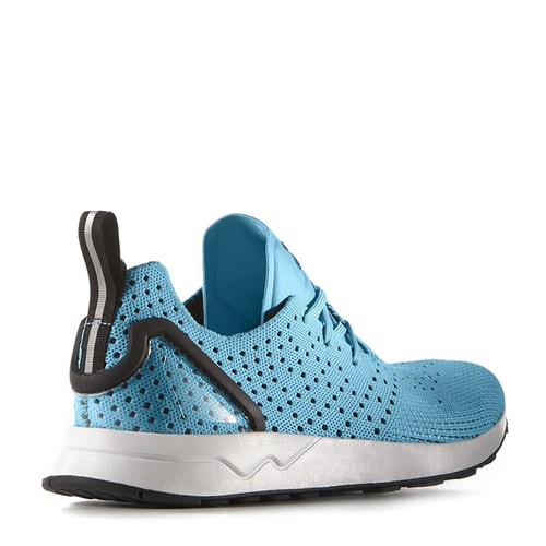 adidas/阿迪達(dá)斯 男士編織網(wǎng)面logo浮雕裝飾滌綸運(yùn)動(dòng)鞋 VE