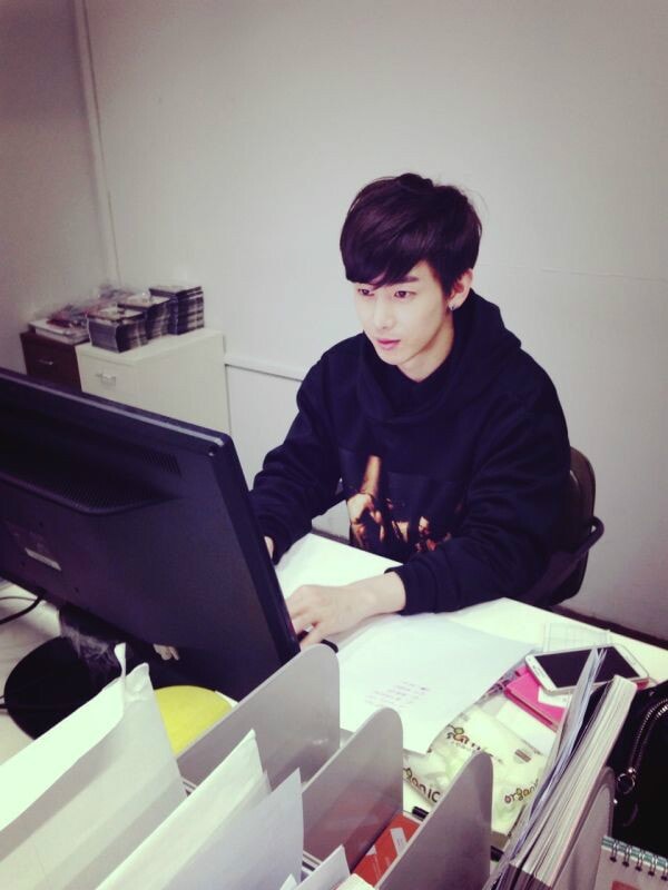 http://www.fjsenfa.cn/pics/star/pic/0128be9c1f22bc31c2a96e2682773aba.jpg