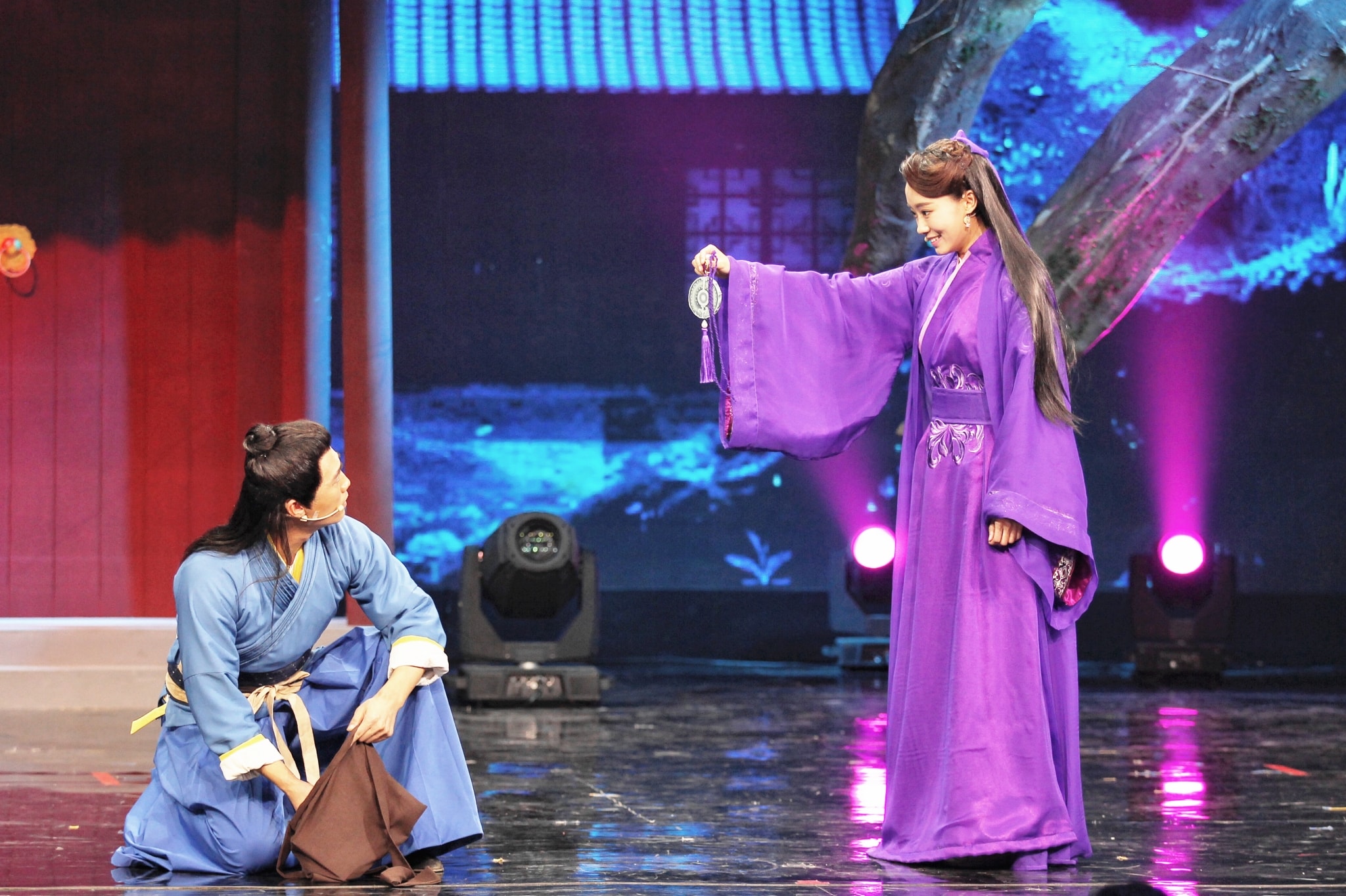 http://www.fjsenfa.cn/pics/star/pic/02be0affa58d188a756203233007cc8d.jpg