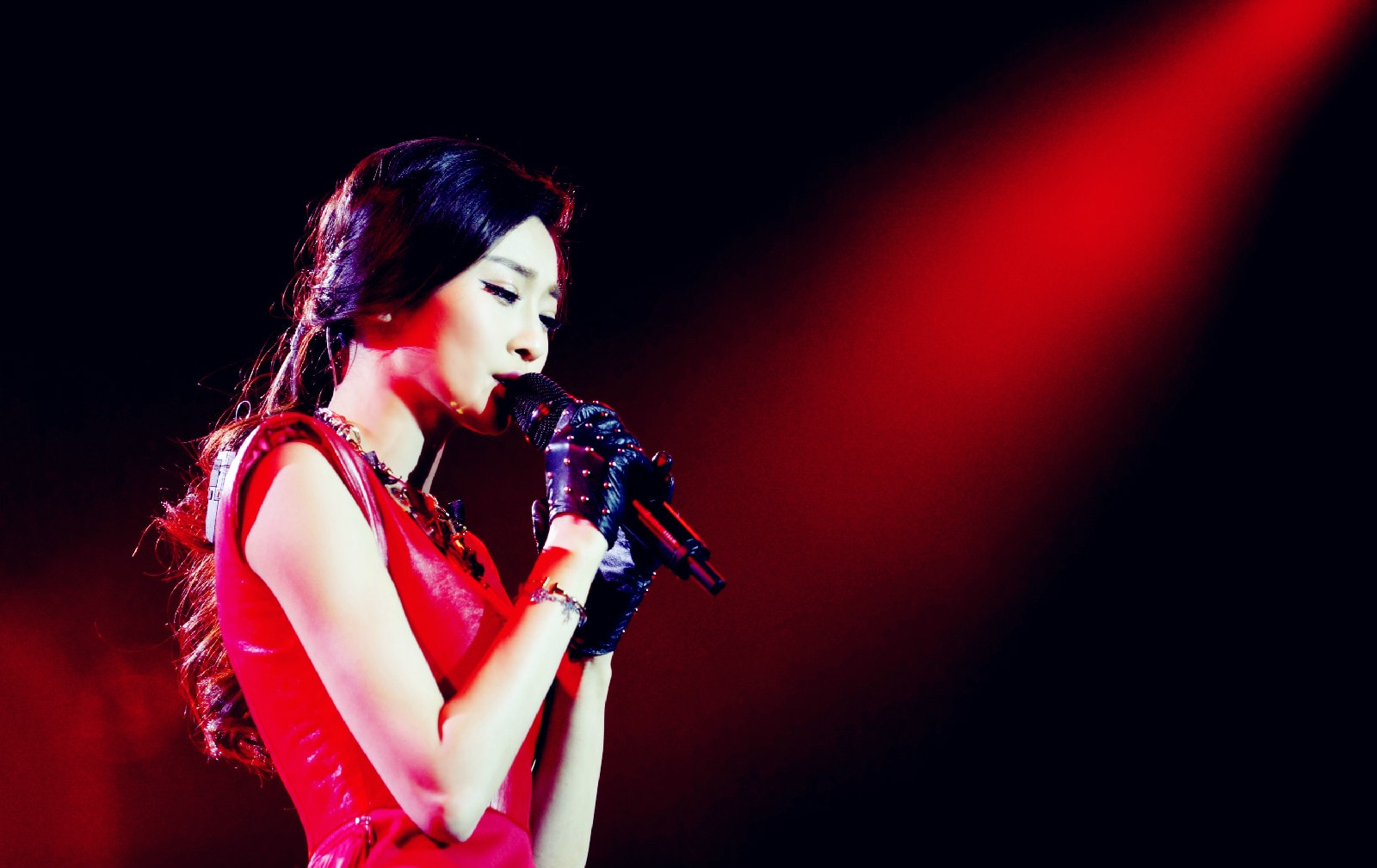 http://www.fjsenfa.cn/pics/star/pic/0d11fbcacd98a5a1a7768aebf00dbe65.jpg