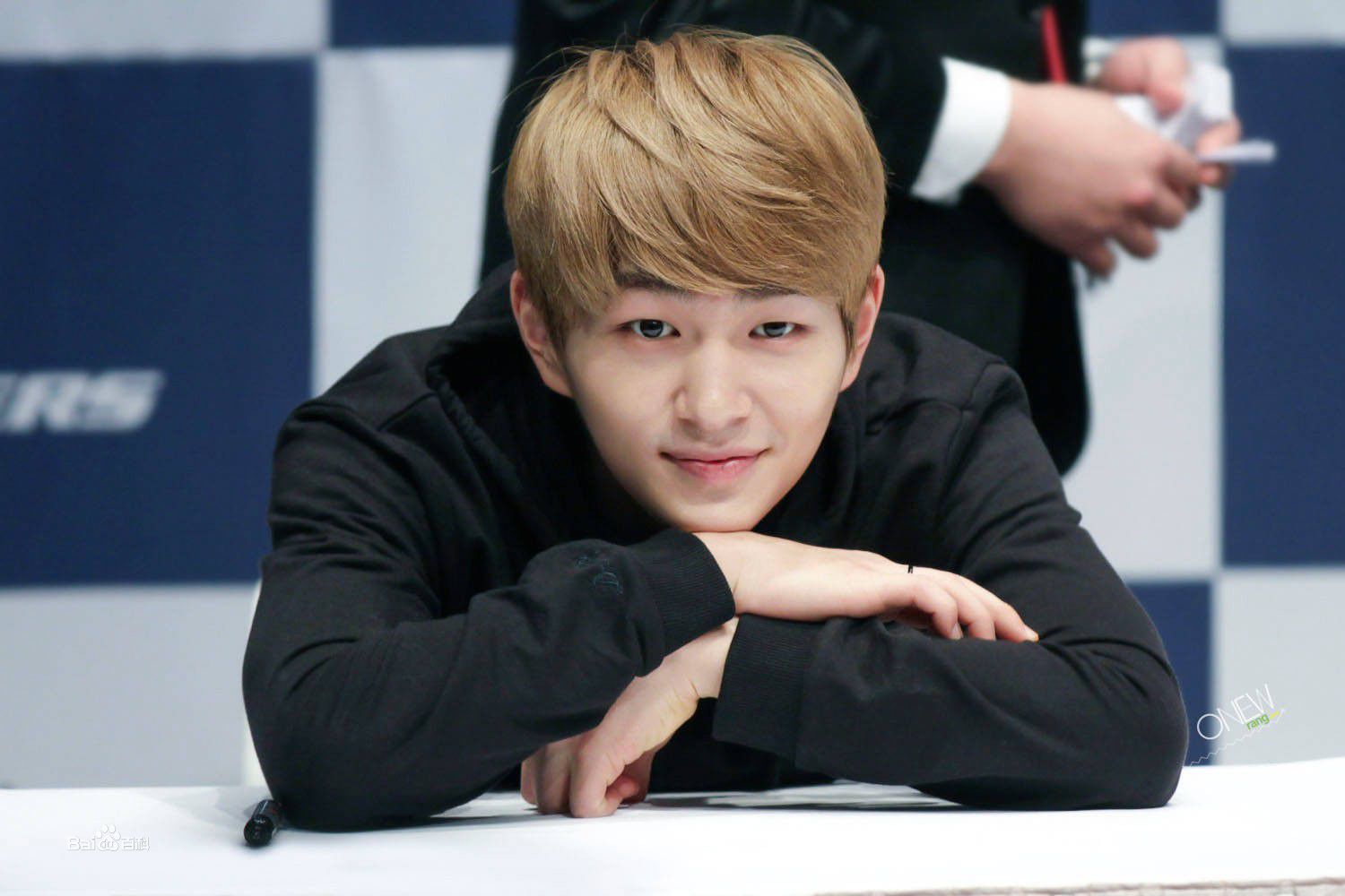 http://www.fjsenfa.cn/pics/star/pic/13278c7bf7367713a9f3488435b77ce5.jpg