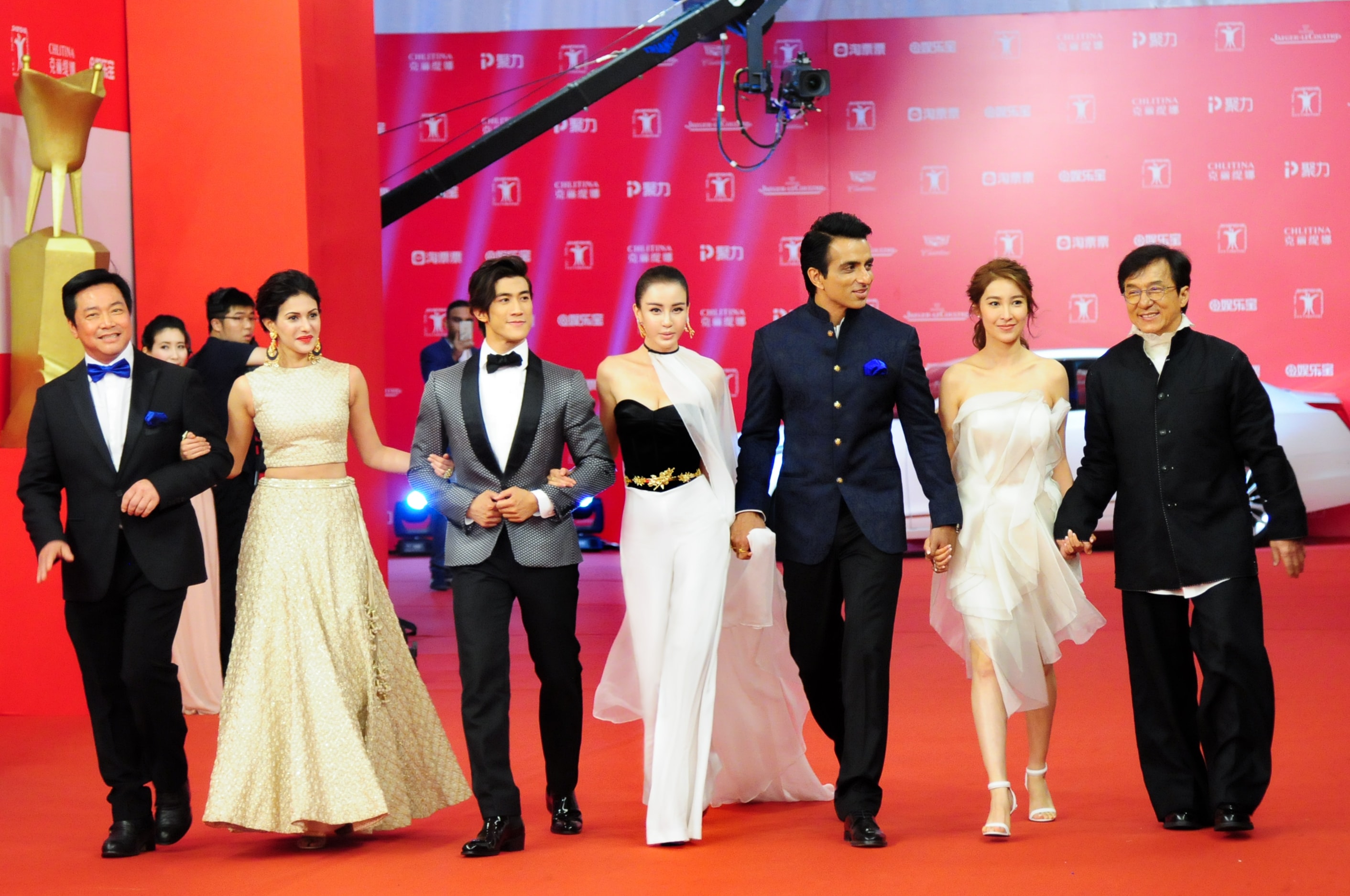 http://www.fjsenfa.cn/pics/star/pic/1ac9ba760e0afbb480d41e75fdd981a9.jpg