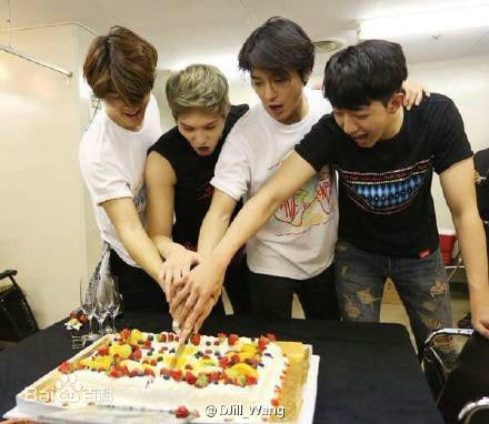 http://www.fjsenfa.cn/pics/star/pic/1fb9d50efae5e4acc08e16319b6d8a86.jpg