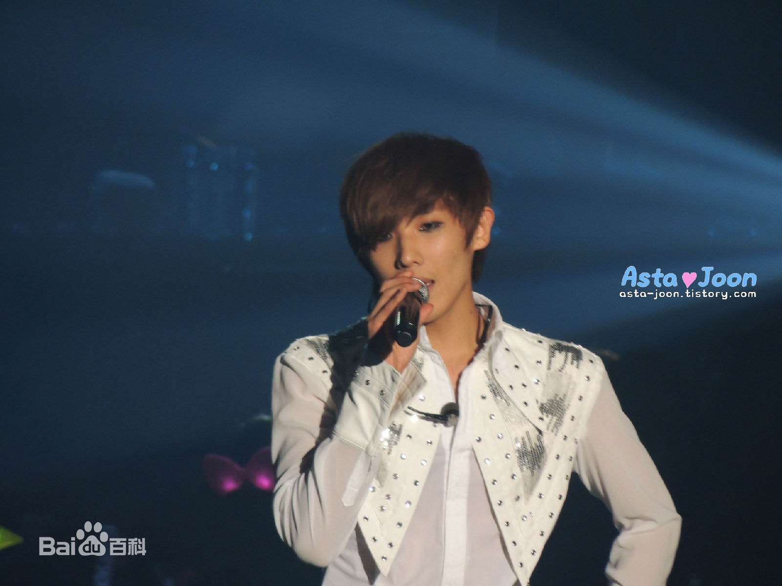 http://www.fjsenfa.cn/pics/star/pic/2ba7a4d8513d824b85485c2acc2603a0.jpg
