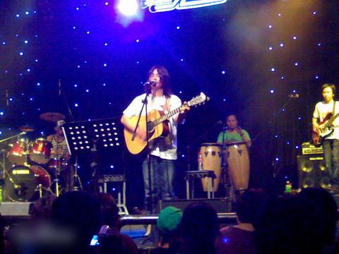 http://www.fjsenfa.cn/pics/star/pic/333d0b186ed3437c9de2e2f254c500ca.jpg