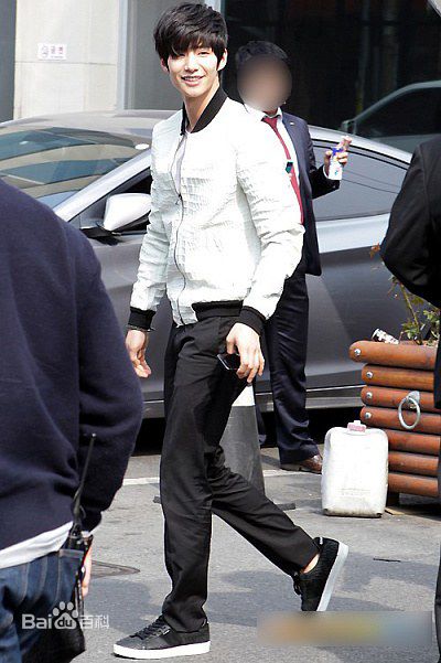 http://www.fjsenfa.cn/pics/star/pic/49bb1feba774d1c7568cf16ac8b0a161.jpg