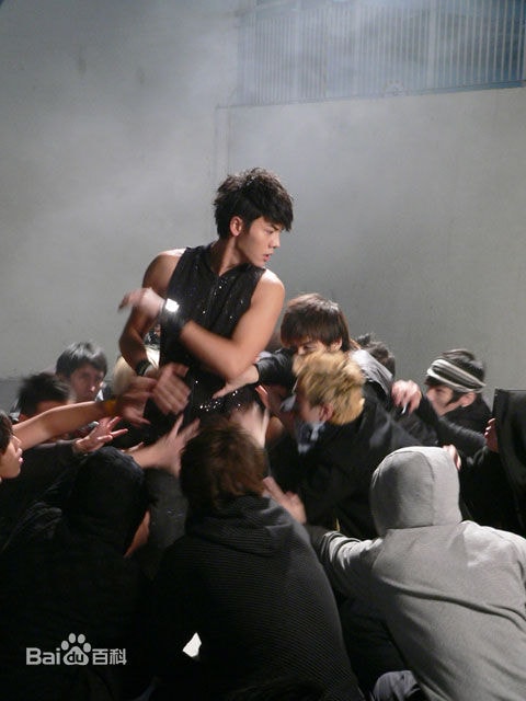 http://www.fjsenfa.cn/pics/star/pic/5a3d2d5afeb59298ed3f77f9e13552e2.jpg