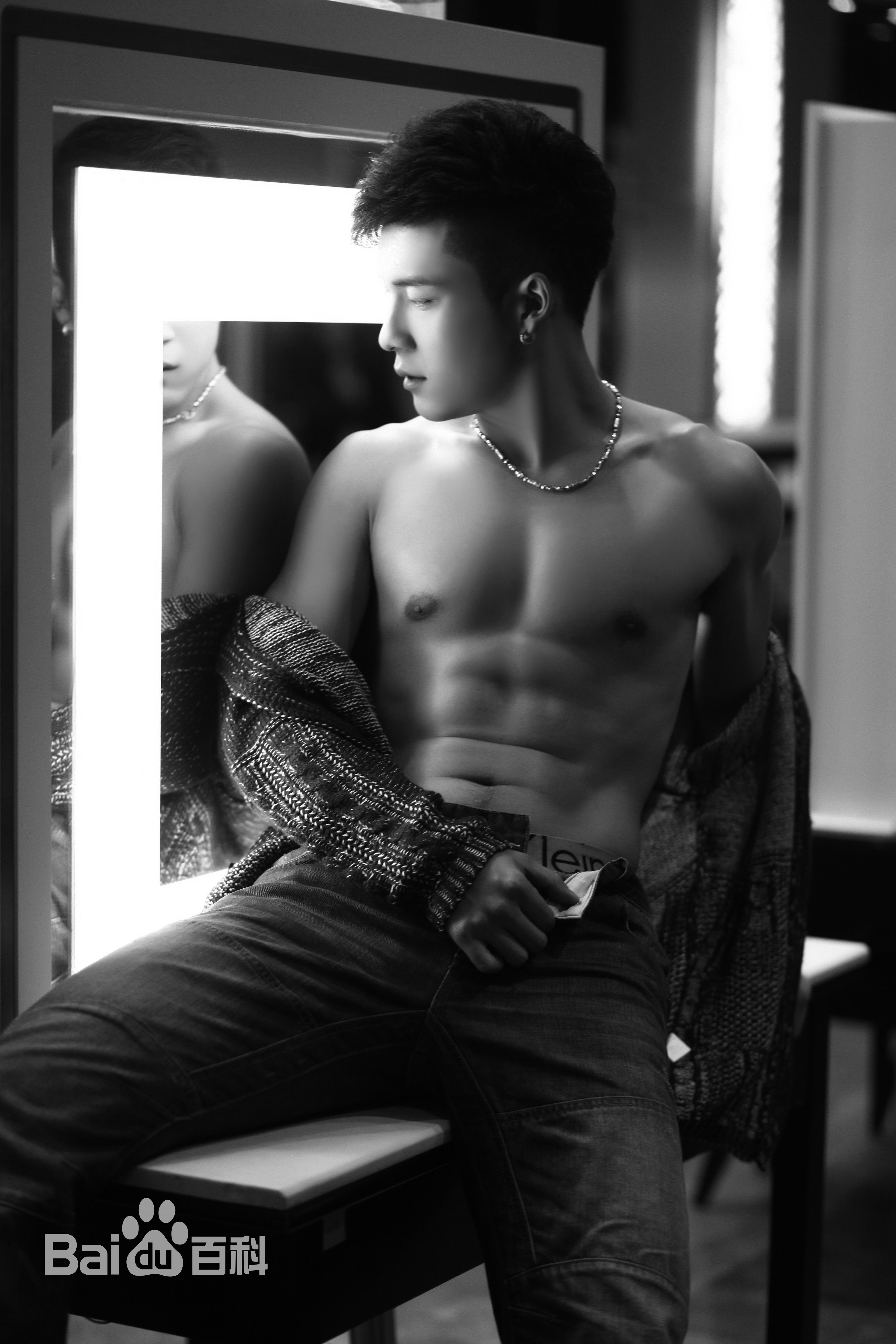 http://www.fjsenfa.cn/pics/star/pic/61d5e6100dbc95bb0baab9ee9ac9216f.jpg