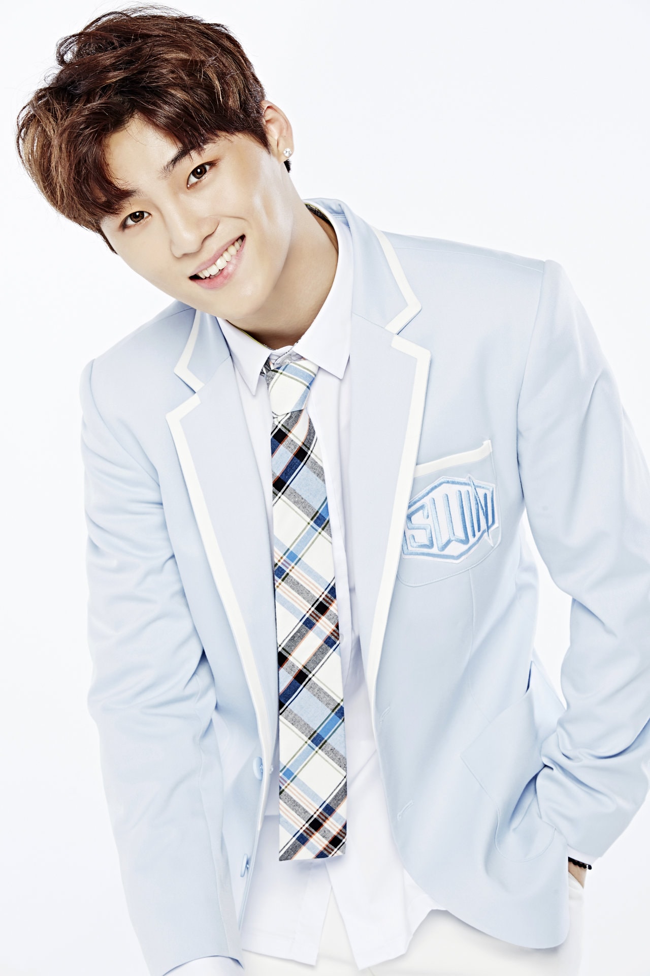 http://www.fjsenfa.cn/pics/star/pic/7a83f56f28a22354ddee41bb89b6ac91.jpg