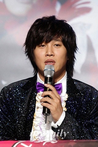http://www.fjsenfa.cn/pics/star/pic/87bbc49888fb2f23428a5c436ee7bf28.jpg