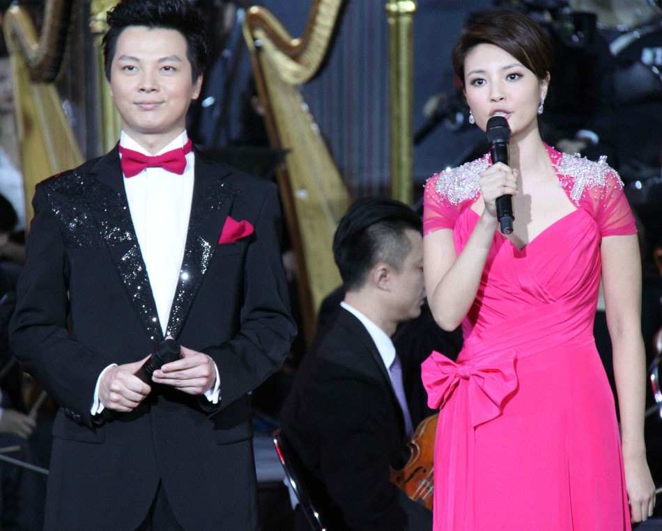 http://www.fjsenfa.cn/pics/star/pic/8d56/c5e2f01100d111679019a363f58f.jpg