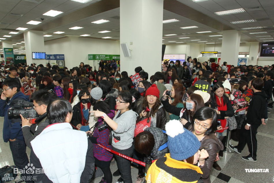 http://www.fjsenfa.cn/pics/star/pic/8f4e49f2cea0ccbf86adc2cce4405954.jpg