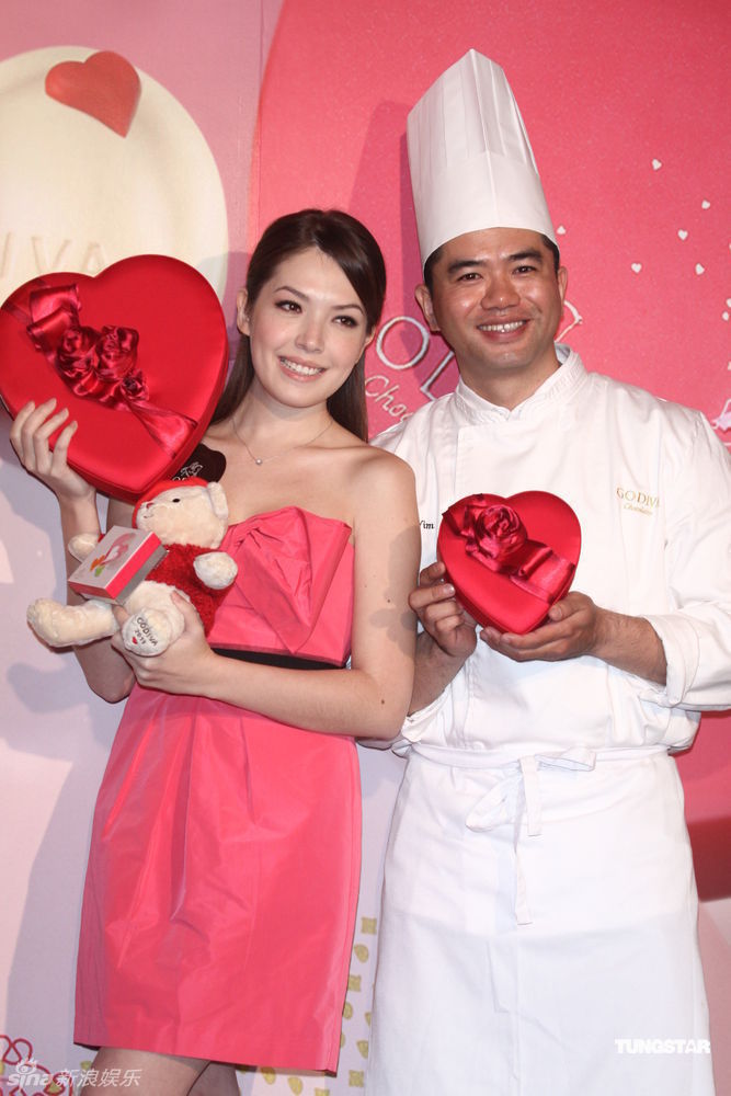 http://www.fjsenfa.cn/pics/star/pic/9024/046fef468acadd236d67dd5fbcb8.jpg