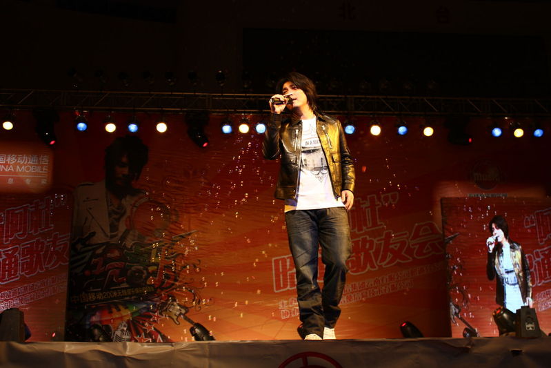 http://www.fjsenfa.cn/pics/star/pic/a0b5/904ba695c9ccc3a3e1a5e1cf7bea.jpg