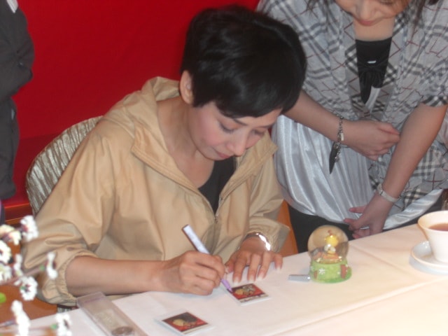 http://www.fjsenfa.cn/pics/star/pic/a33b/0fb152a8ce9a401e8af6104b03e1.jpg