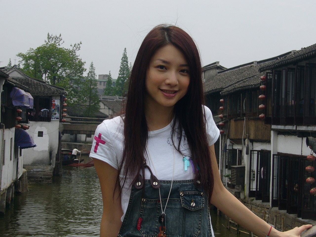 http://www.fjsenfa.cn/pics/star/pic/a518070c9516751400814958ce555564.jpg