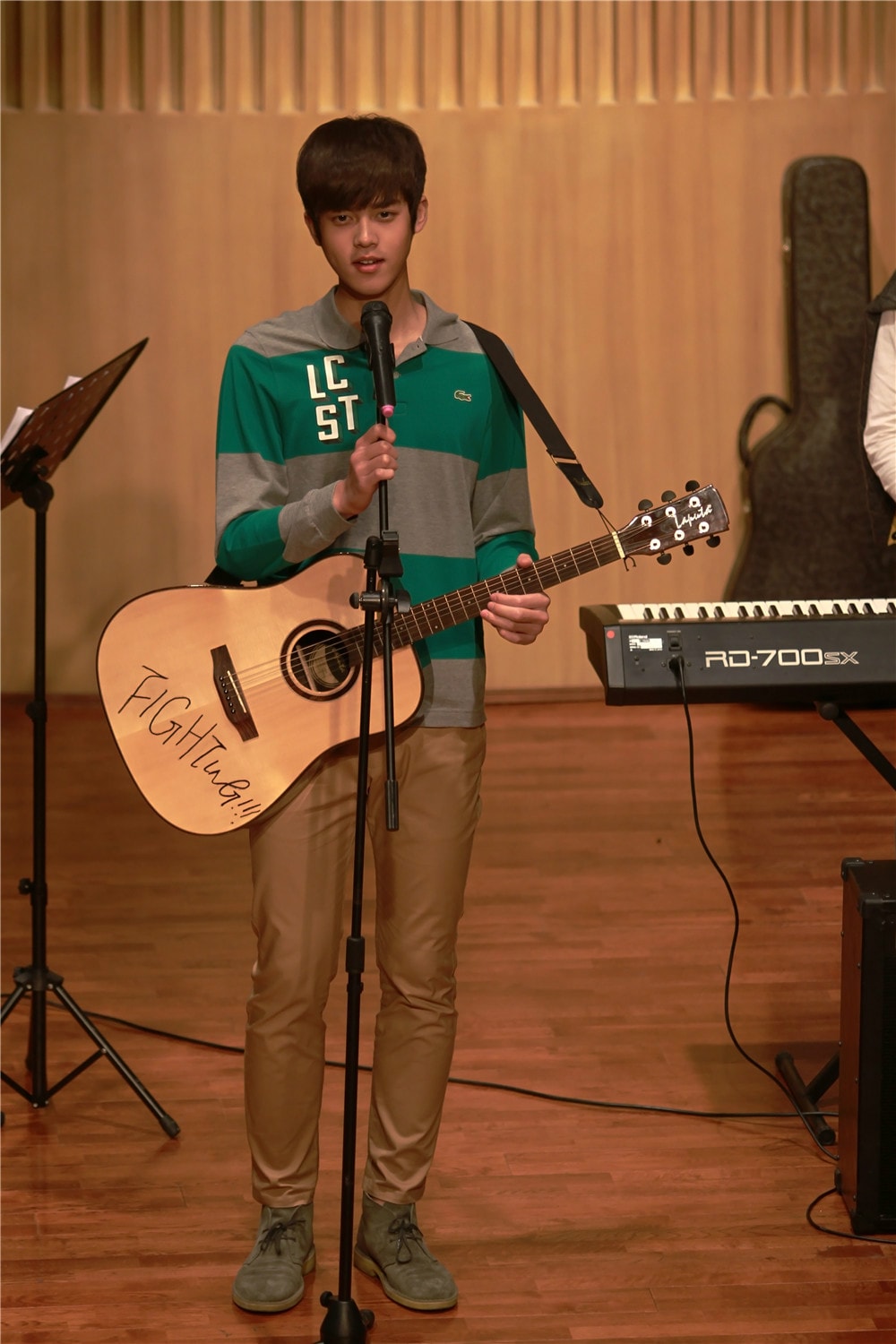 http://www.fjsenfa.cn/pics/star/pic/a552/805f15860a1e49d5f4a0a0e7c65a.jpg