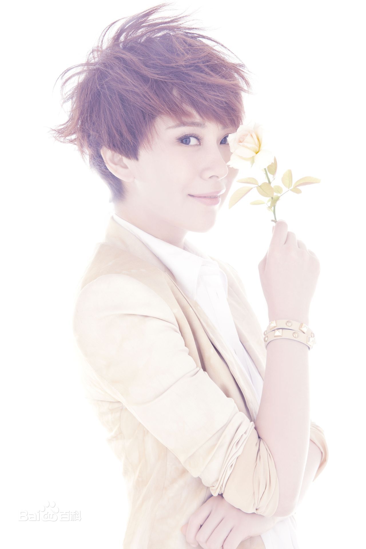 http://www.fjsenfa.cn/pics/star/pic/a764499742127172dcc373173b33074f.jpg