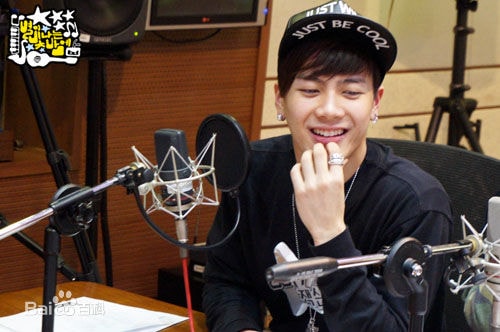 http://www.fjsenfa.cn/pics/star/pic/b2c7730e27a96b1d444234cfe70d575c.jpg
