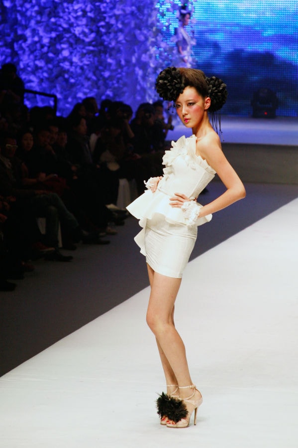 http://www.fjsenfa.cn/pics/star/pic/c29deba67520e168f9fba9777e66e871.jpg