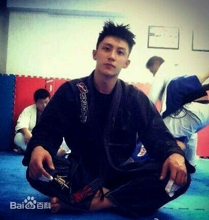 http://www.fjsenfa.cn/pics/star/pic/d240f323b35a6a3b86f0b637e9600f5f.jpg