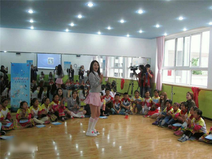 http://www.fjsenfa.cn/pics/star/pic/e1270212e2f1da20fb41f81b85a4b7fc.jpg