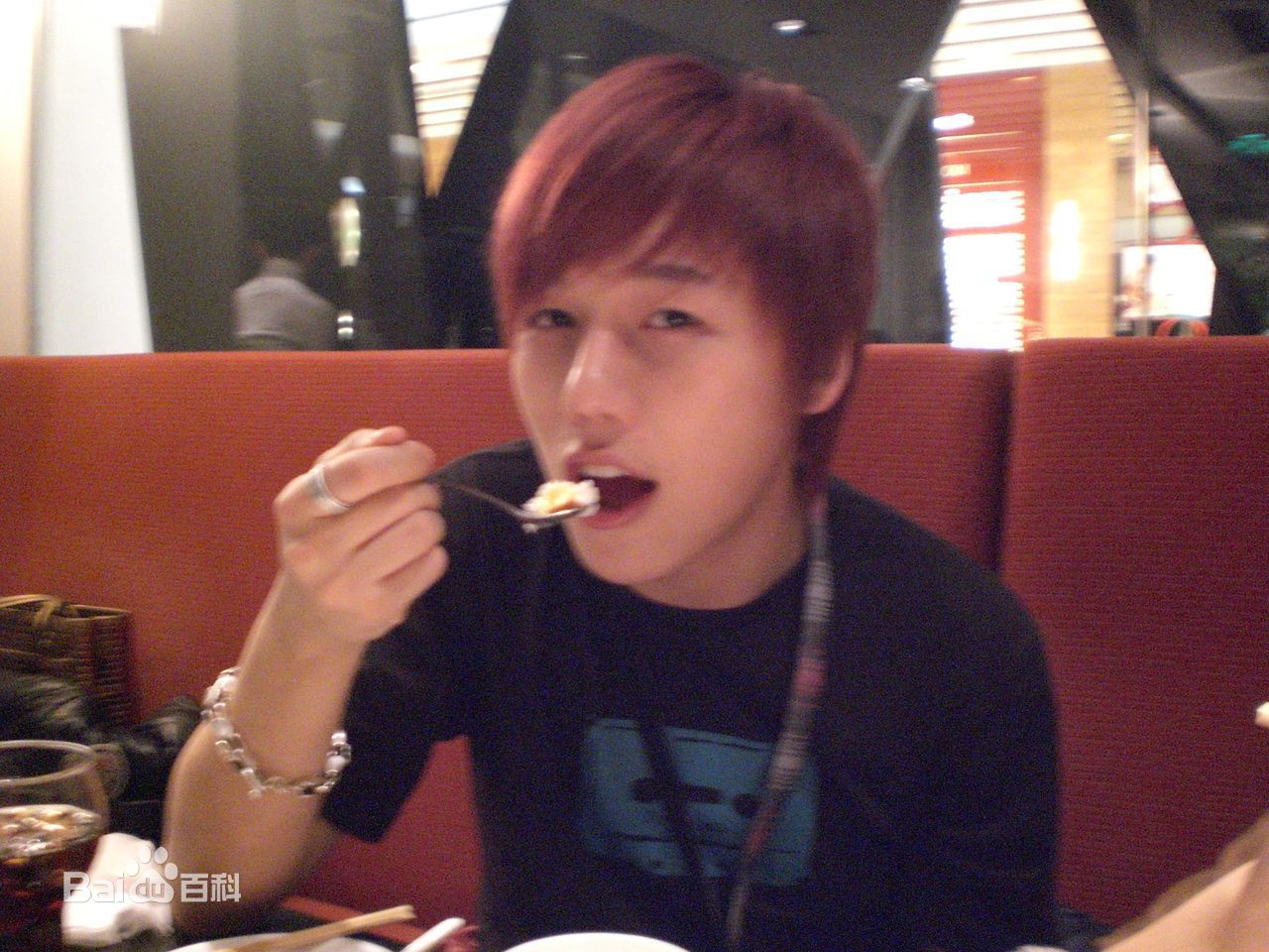 http://www.fjsenfa.cn/pics/star/pic/e2210a5690ea041092eca08e1cc66830.jpg