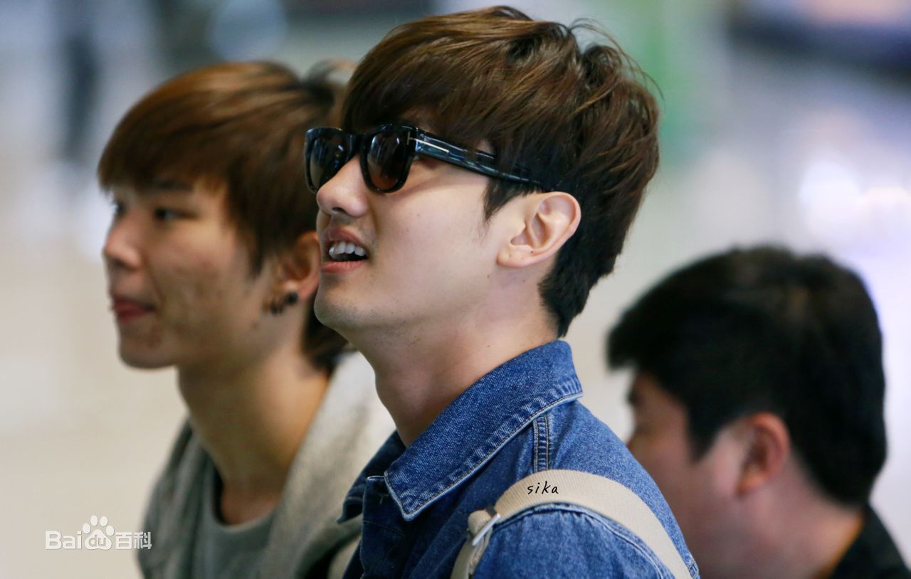 http://www.fjsenfa.cn/pics/star/pic/f004d8e15a5c3f3988271055243df2d3.jpg