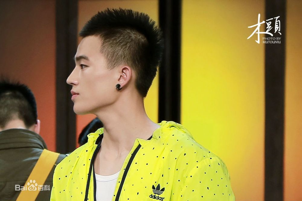 http://www.fjsenfa.cn/pics/star/pic/f6bcc9711afd59d9f51ff9f320e8d5fc.jpg