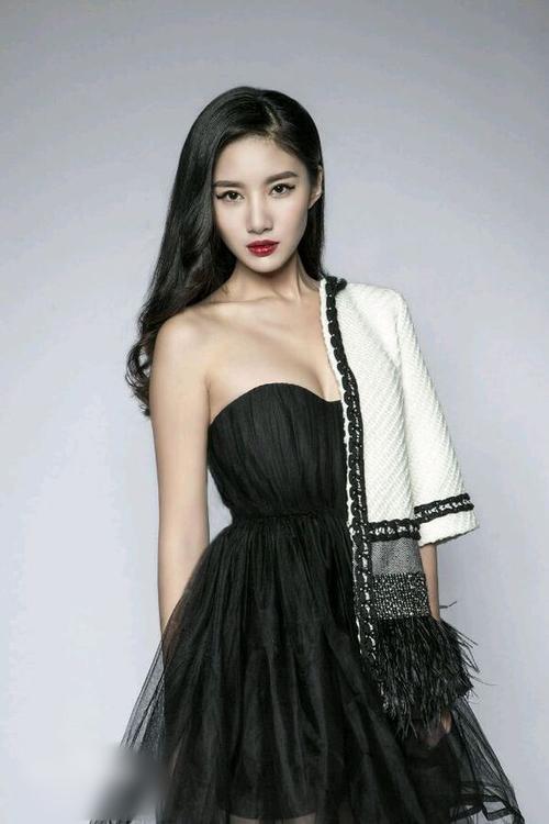 http://www.fjsenfa.cn/pics/star/pic/fd8fdb4d33f7de95f11d575354b7c68e.jpg